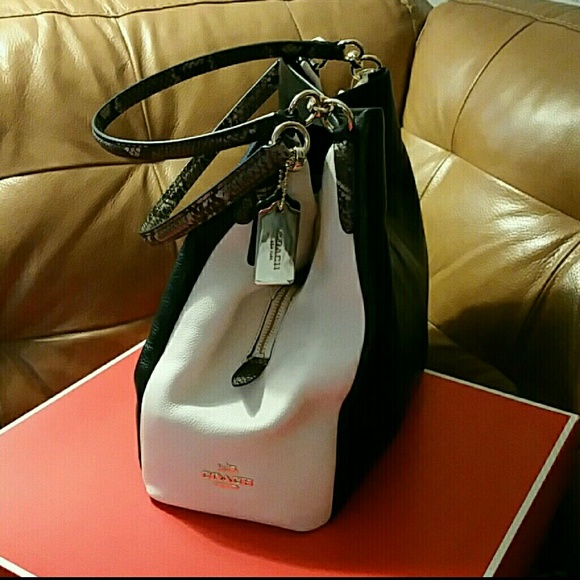 COACH EXOTIC LEATHER BAG LIMITED EDITION NWT - Picture 4 of 8